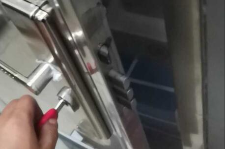 防盜門開鎖換鎖服務(wù)